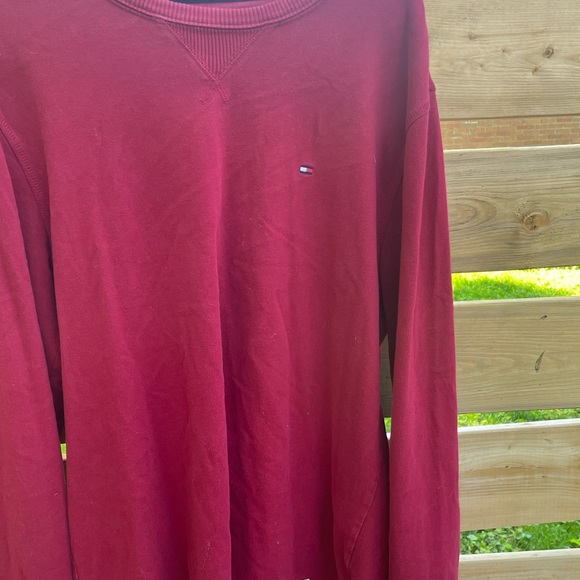 Red Tommy Hilfiger long sleeve - Picture 2 of 2